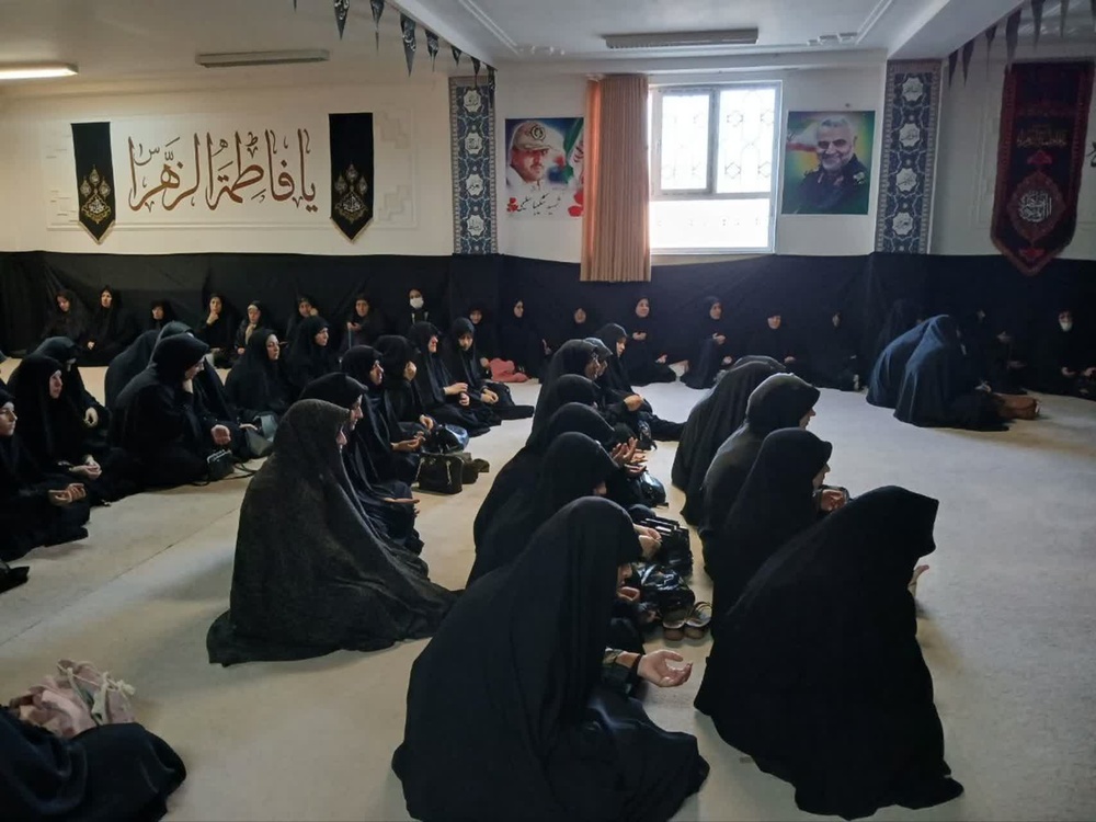 عمل به واجبات و پرهیز از محرمات، خط قرمز قطعی در مسیر بندگی است