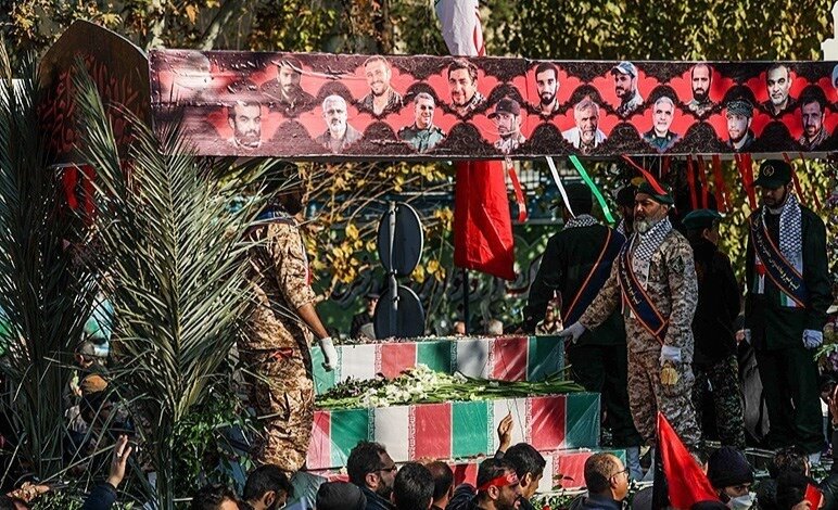 یادداشت| مادران و همسران شهدا؛ غرسکنندگان و بارورکنندگان نهال شهید