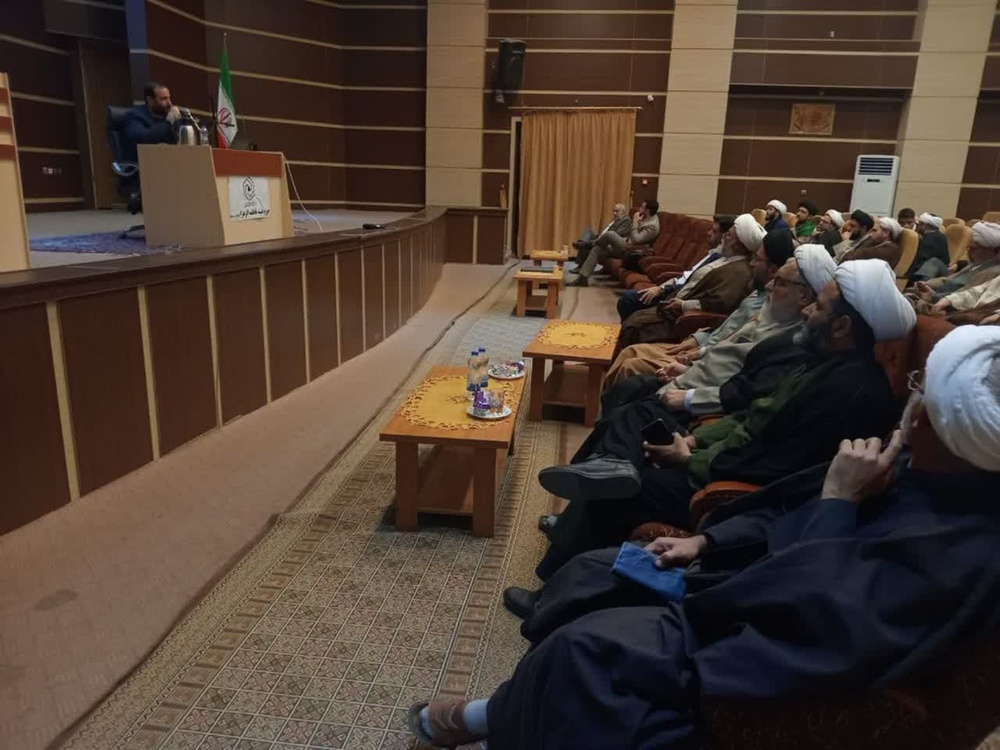 برگزاری کارگاه سواد رسانهای در مدرسه علمیه ساوه