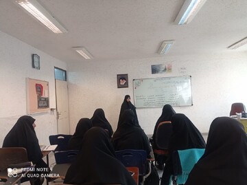 برگزاری کارگاه ژورنال‌کلاب در مدرسه علمیه اراک