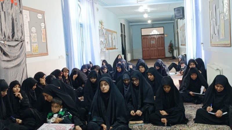 زندگی علامه طباطبایی الگویی از همنشینی مستمر با کتاب و مطالعه عمیق بود