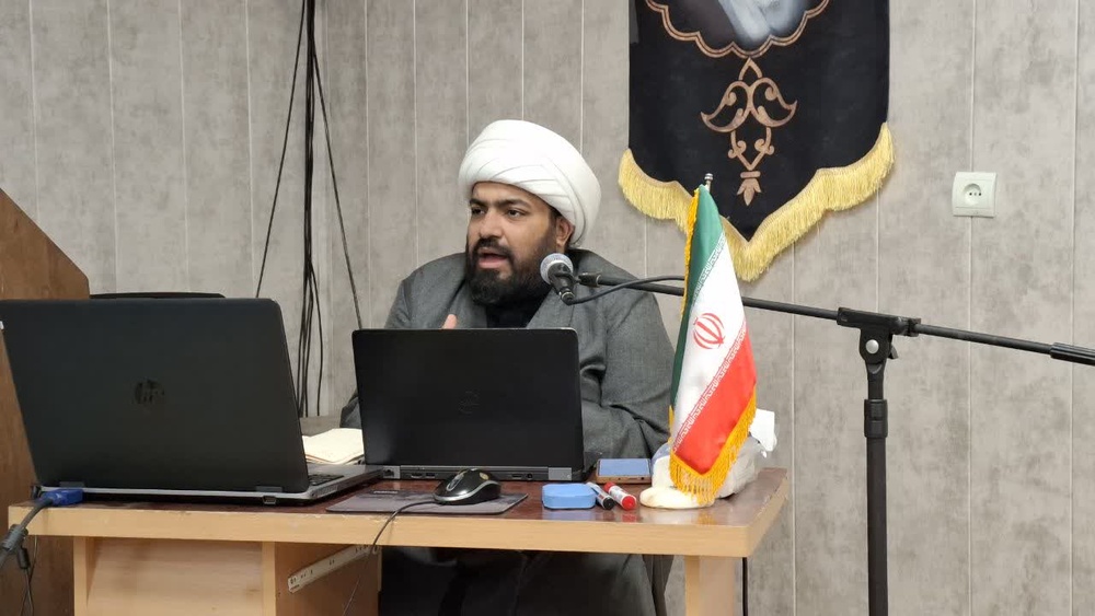 برگزاری نشست علمی با عنوان معمای ناشناختهی هستی در شوش