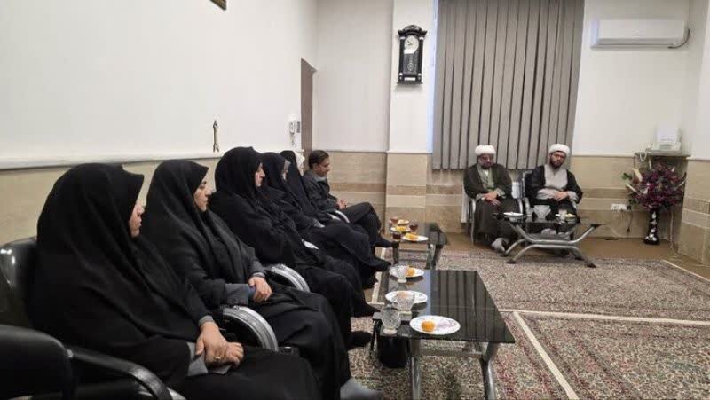 جلسه هم اندیشی