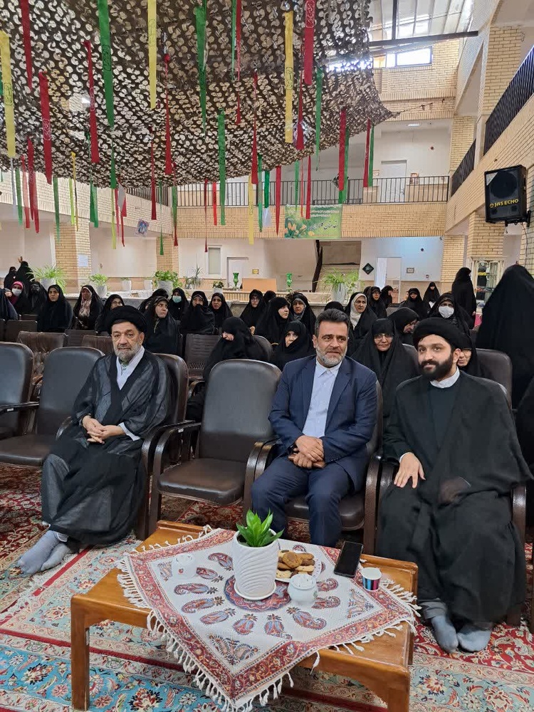 برگزاری یادواره شهدا در مدرسه علمیه نورالزهرا تهران