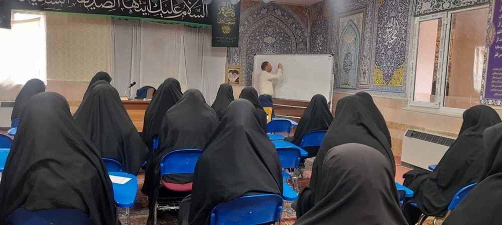 تفکر بسیجی باید تفکری انقلابی باشد