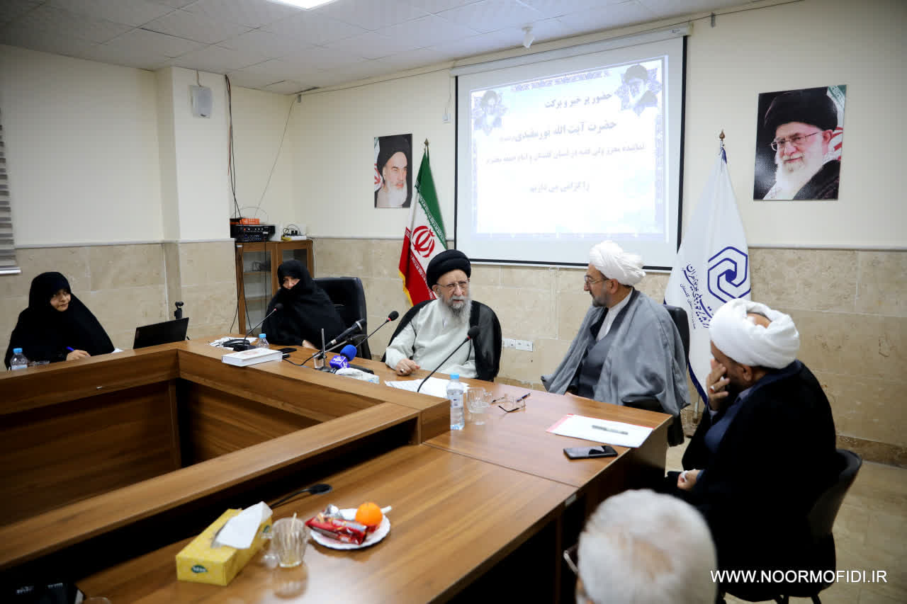 هیئت‌ امناهای حوزه علمیه باید پیوند دهنده مردم و حوزه باشند