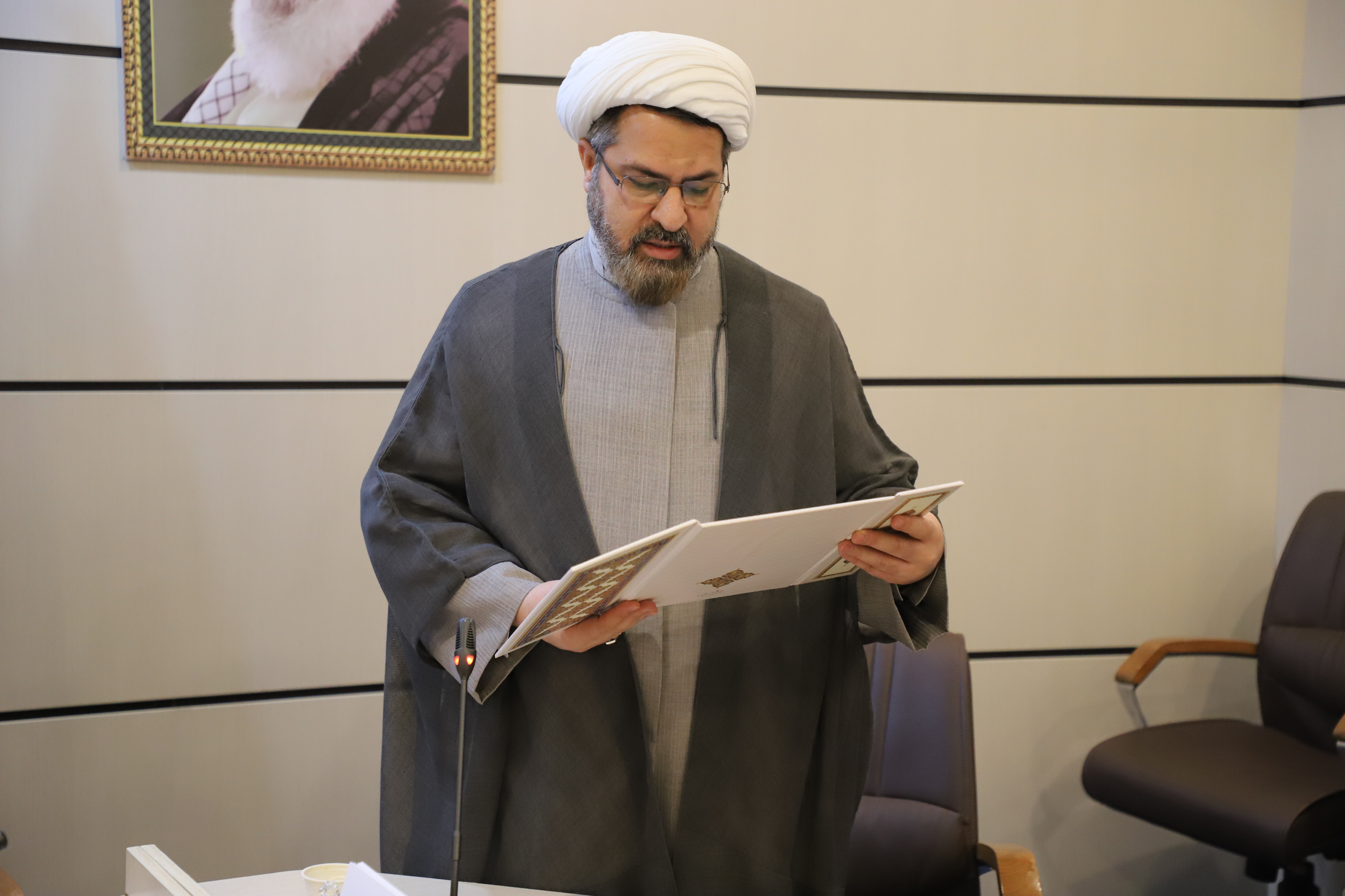 رئیس مرکز برنامهریزی و نظارت حوزههای علمیه خواهران منصوب شد +تصاویر