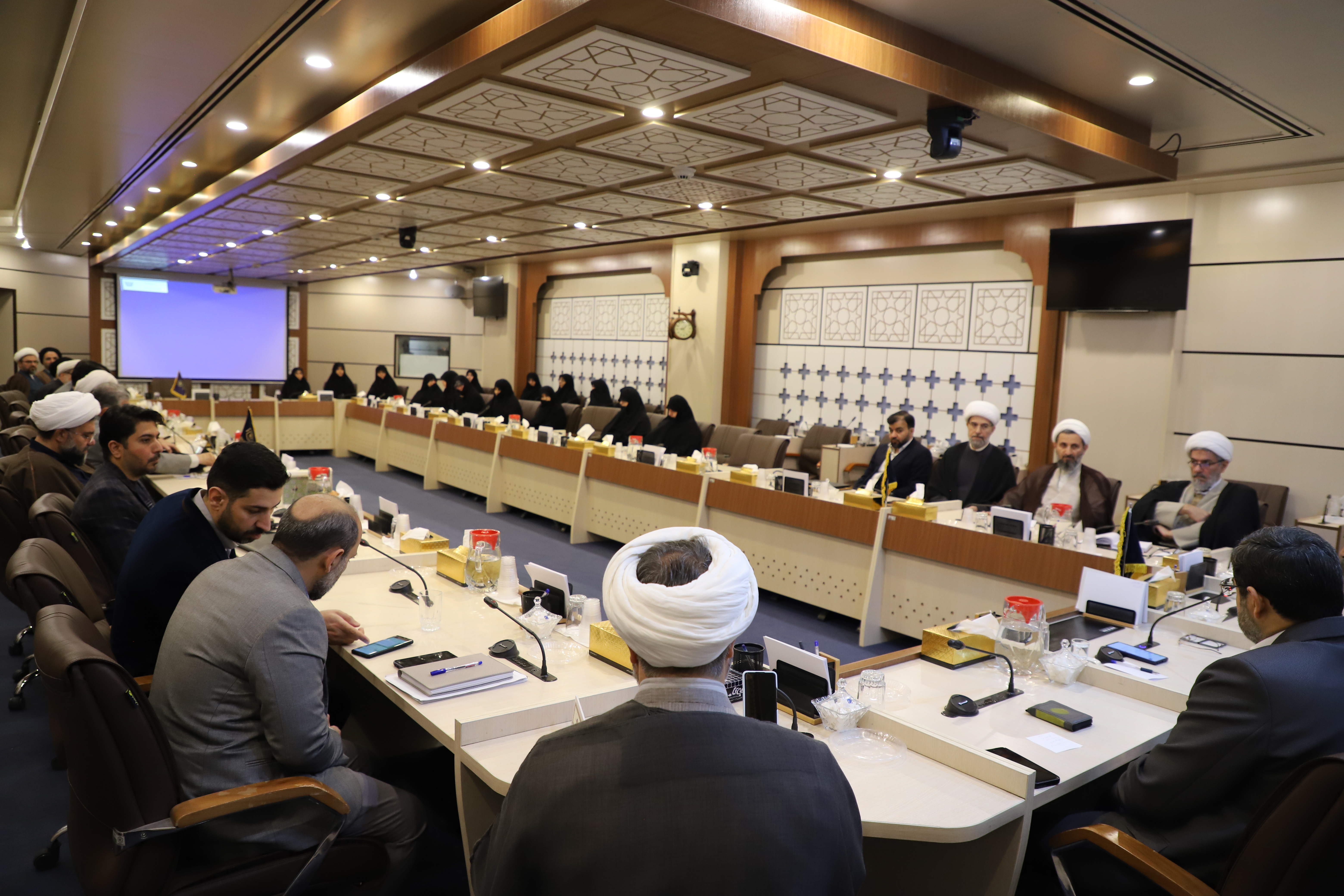 رئیس مرکز برنامه‌ریزی و نظارت حوزه‌های علمیه خواهران منصوب شد +تصاویر