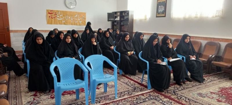 بصیرت شرط لازم همراهی با امام زمان(عج) است