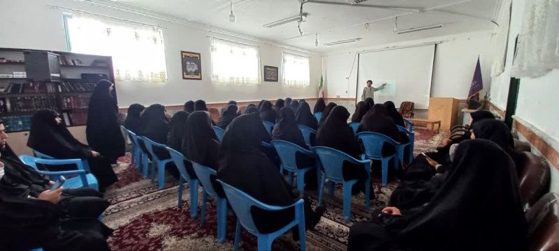 بصیرت شرط لازم همراهی با امام زمان(عج) است