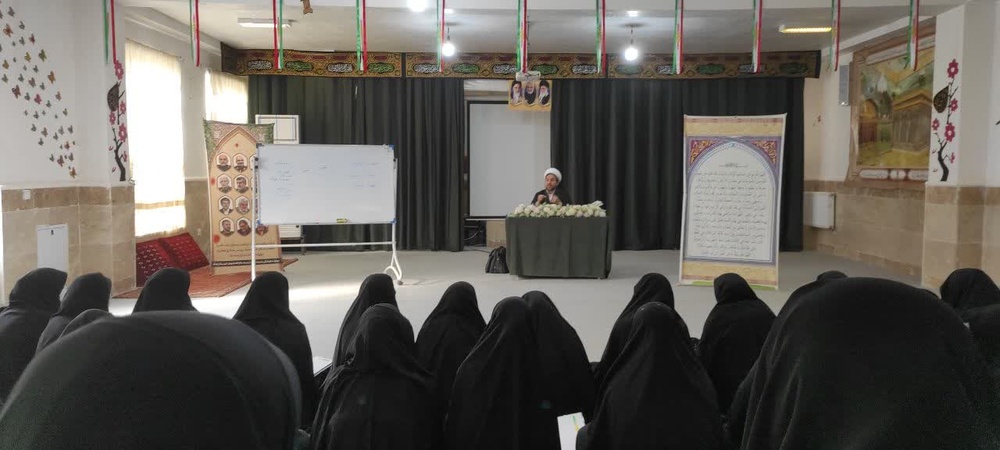 برگزاری کارگاه بصیرتی در حوزه علمیه زینبیه (سلام الله علیها) زهک