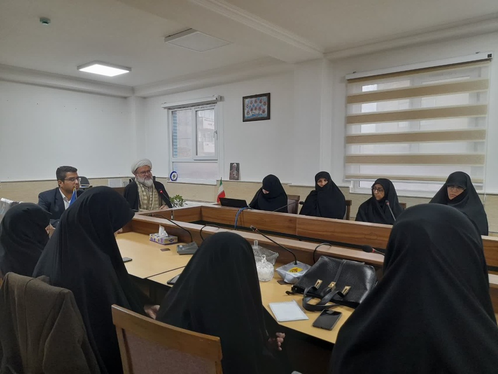 برگزاری جلسه فصلی مدیران حوزه علمیه خواهران استان زنجان