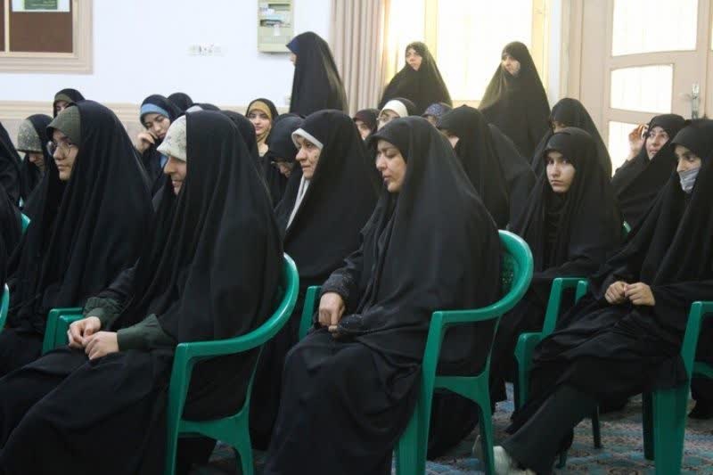 تسبیح حضرت زهرا کلید وسعت زمان است