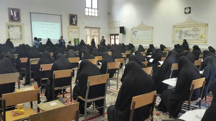 آزمون پذیرش حوزه های علمیه خواهران در استان گلستان برگزار شد