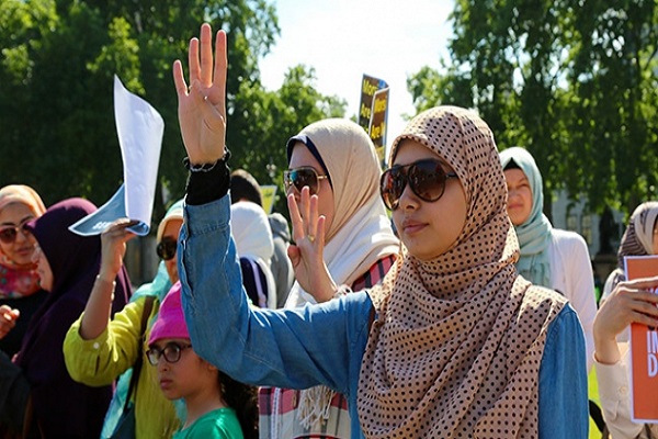 درخواست حمایت از بانوان محجبه کانادا در روز جهانی زن