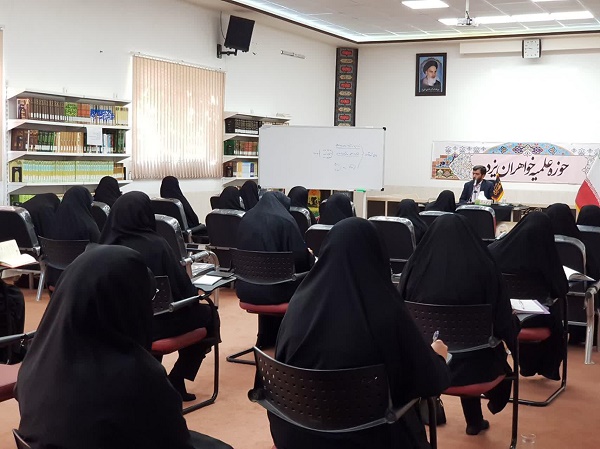 گزارش تصویری/ مدیر کل اداره دانش آموختگان حوزه های علمیه خواهران به یزد سفر کرد