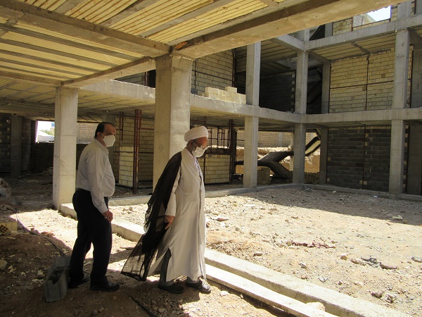 مسائل و مشکلات پروژه ساختمان مدرسه علمیه ریحانه الرسول(س) یزد مورد بررسی قرار گرفت