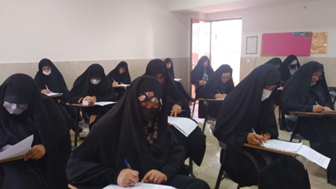 شرکت بیش از 325 داوطلب در آزمون کتبی جذب اساتید حوزه علمیه خواهران استان اصفهان