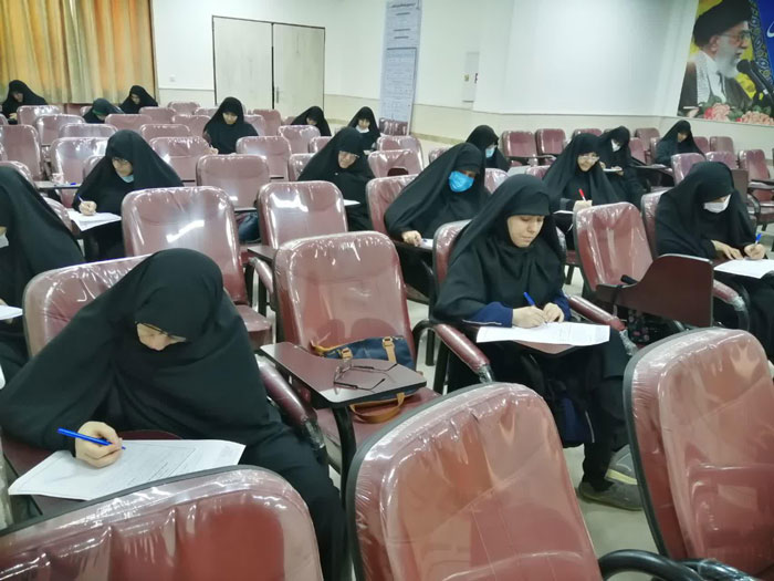 رقابت 50 مشاور و متقاضی جدید درآزمون تخصصی مشاورین مدارس علمیه خواهران استان خوزستان