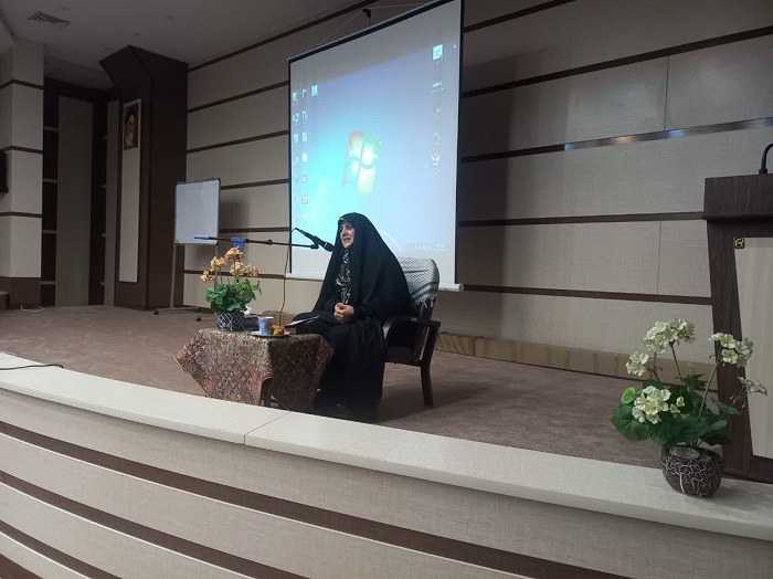 سلسه کارگاه های "خانواده و سبک زندگی اسلامی" با هدف آموزش همگانی در سمنان برگزار شد